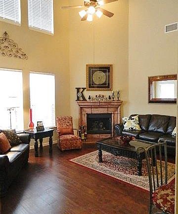 3rd image of 5533 Old Orchard Dr