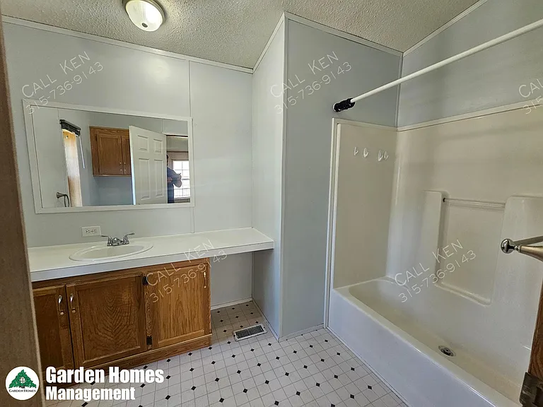 30 Kris Ann Dr — Photo 5