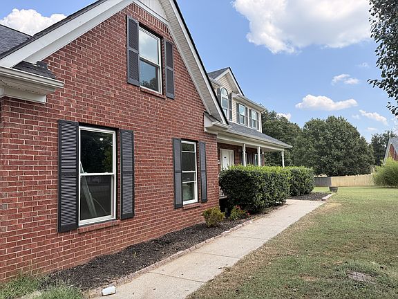 4th image of 119 Ashington Ct