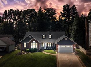 611 Westledge Ct, Saint Louis, MO 63131