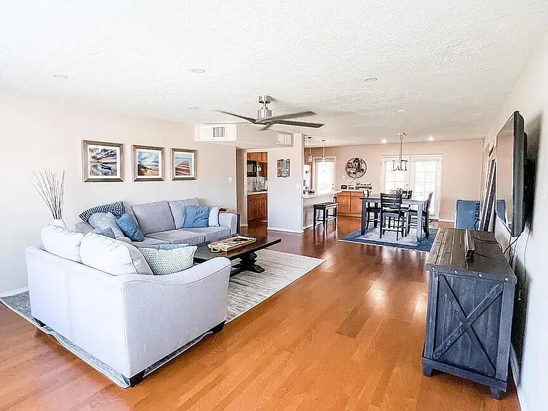 8325 E Heatherbrae Ave — Photo 4