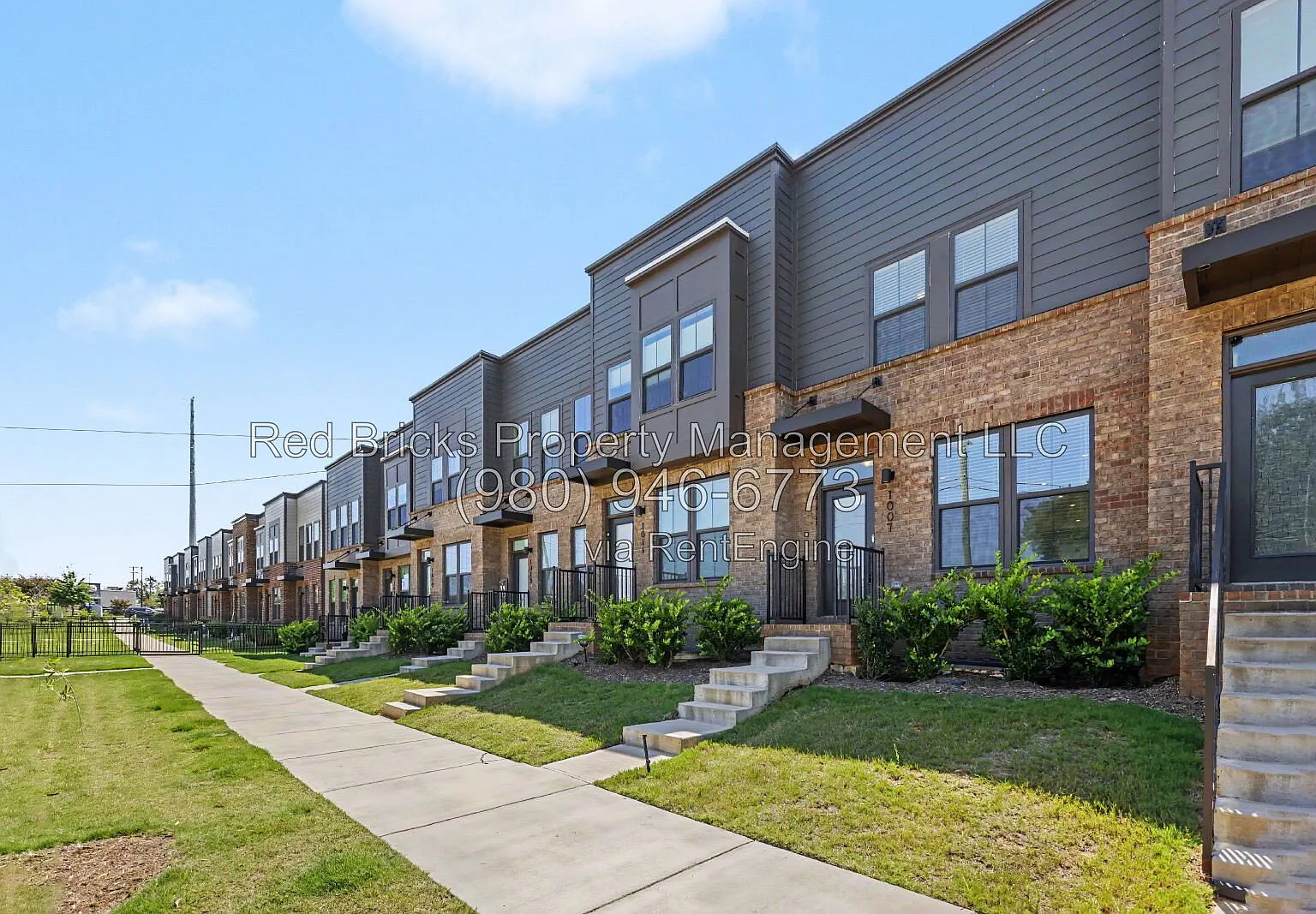3 bed, 3.5 bath, 1326 sqft, $2,195 — Photo 3