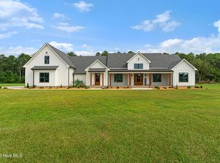 107 Mayflower Dr, Newport, NC 28570