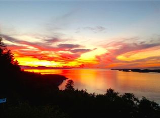 908 Raccoon Point Rd, Eastsound, WA 98245