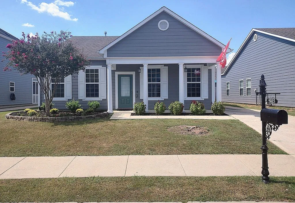 Property main image