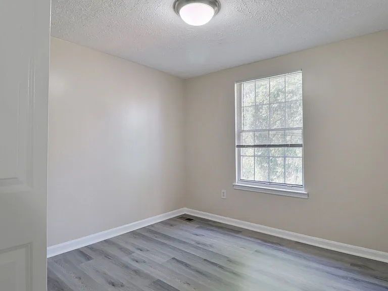 8122 Greenspring Valley Rd — Photo 15