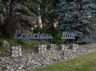 21090 Prairie Hills Ln, Prior Lake, MN 55372