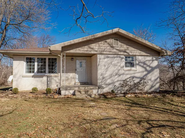 5701 Bridgeview Dr, Evansville, IN 47712