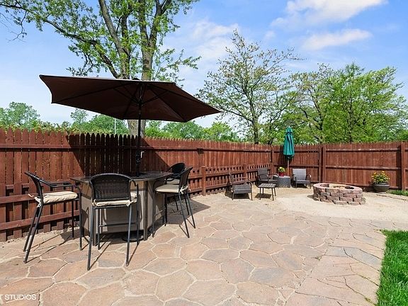 5th image of 204 Briar Dr