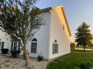 195 Beyers Lake Est, Pana, IL