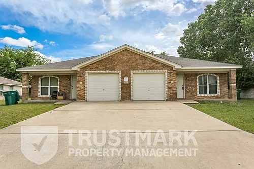 202 Dale Earnhardt Dr #A Photo 1