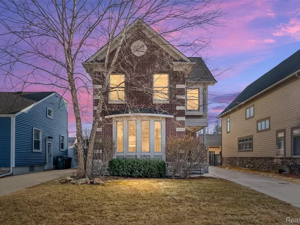 717 S Kenwood Ave, Royal Oak, MI 48067