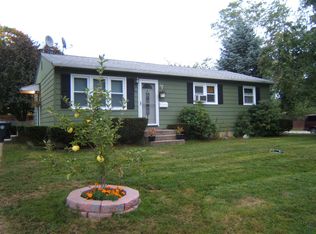 66 Majestic Ave, Warwick, RI 02888