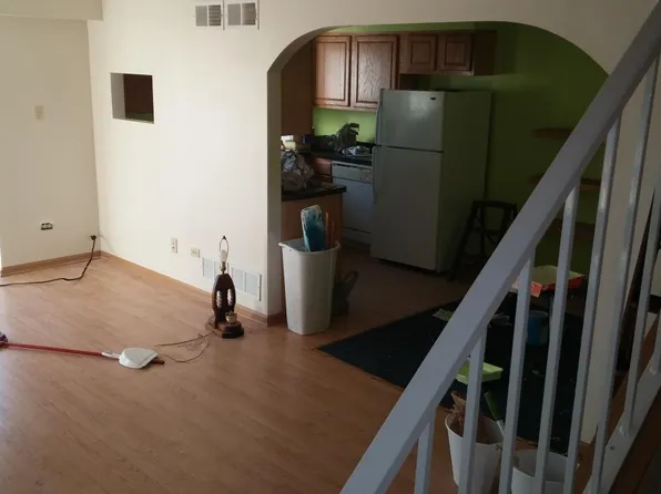 9825 S Harlem Ave APT E, Chicago Ridge, IL 60415
