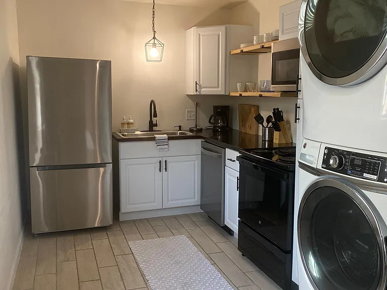 1510 Shelton Ave #B — Photo 1