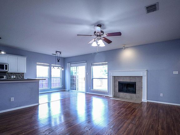 4th image of 1426 Stone Canyon Way