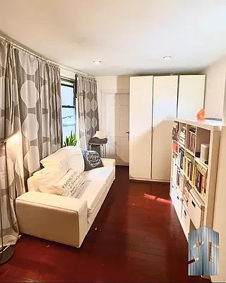 1st image of 568 Pacific St APT 1F
