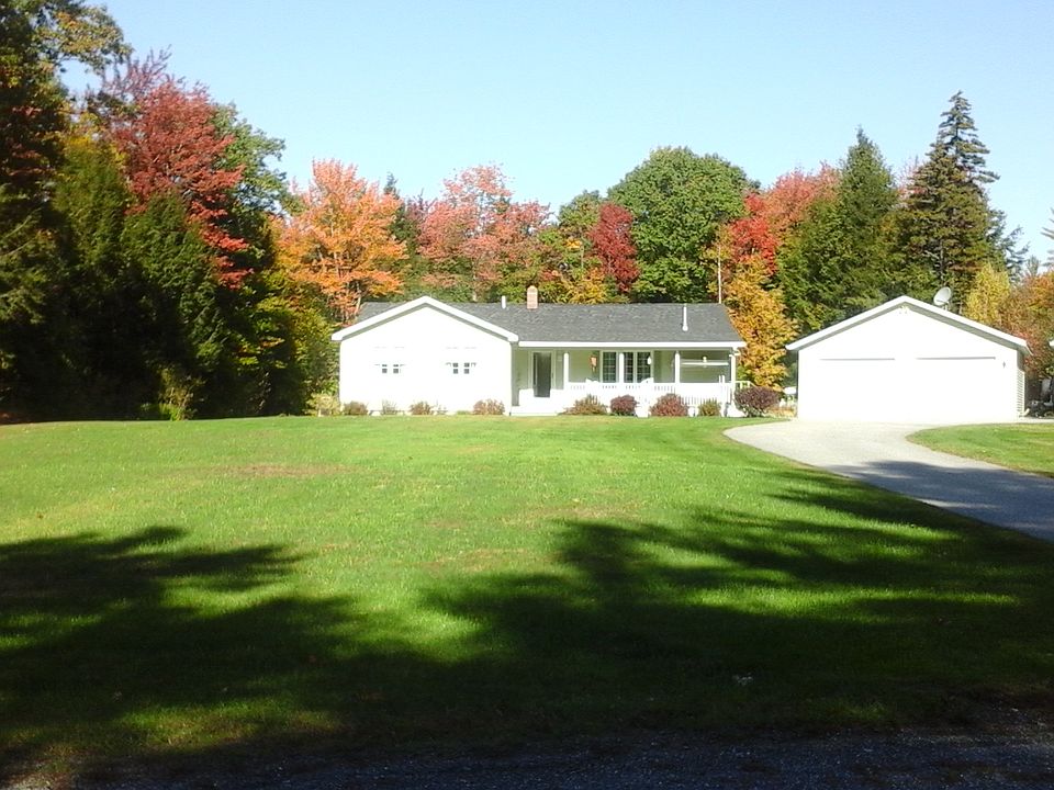Front lawn 100'x100' flat 