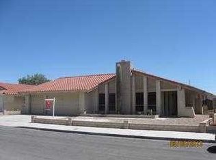 8645 Cremona Dr, Las Vegas, NV 89117