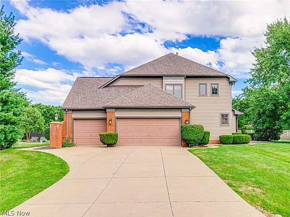 3rd image of 4350 Bramble Dr