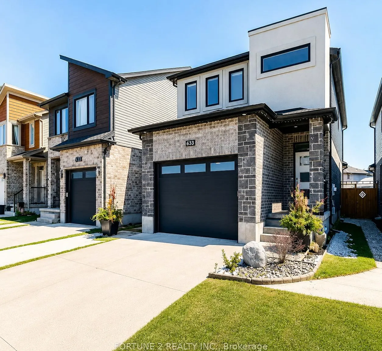 3 bed, $2,850 — Photo 1
