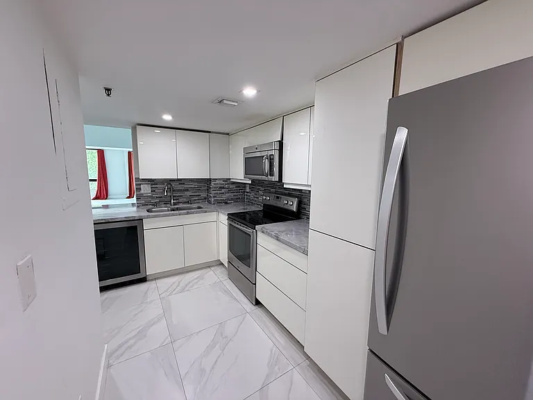 730 Coral Way #302 — Photo 16