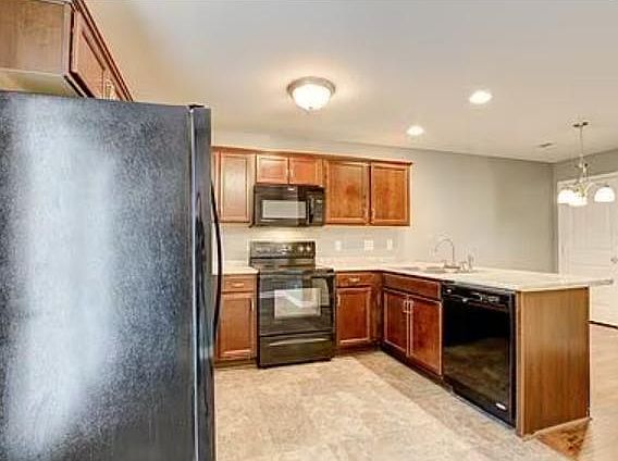 4th image of 359 Sam Houston Cir #1