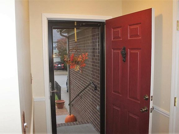 2nd image of 203 Bass Pond Glen Dr