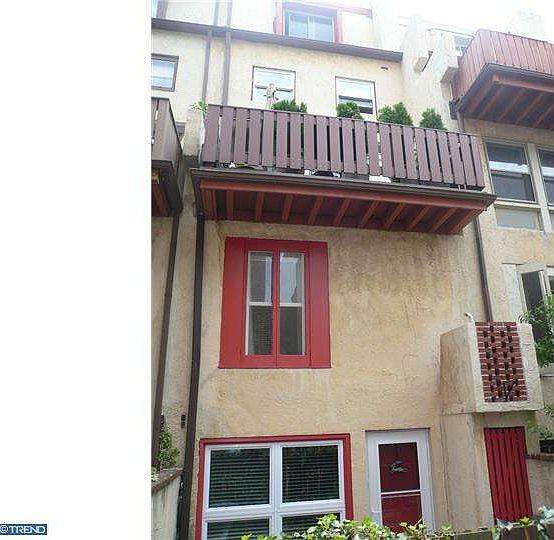 1st image of 1110 Lombard St APT 23