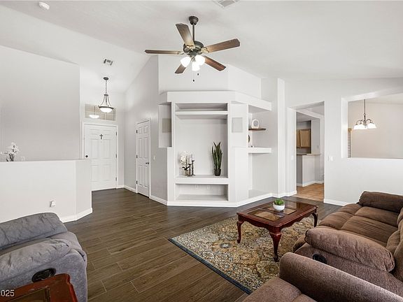 4th image of 7813 Faith Ct