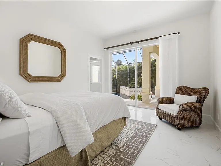 27231 Lakeway Ct — Photo 23