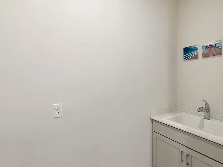 471 SE Vallarta Dr — Photo 27