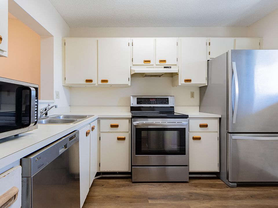 1st image of 9449 Boca Cove Cir APT 911