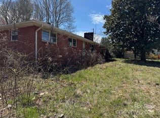 134 Christ School Rd, Arden, NC 28704