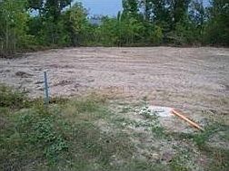 1st image of 203 Chartres Dr