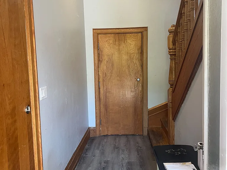 106 1st Ave S #2 — Photo 3