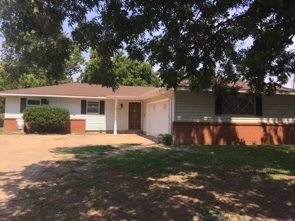 1720 Pawhuska Ave, Enid, OK 73703