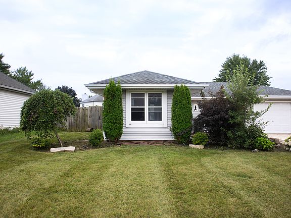 4th image of 921 Shady Ln