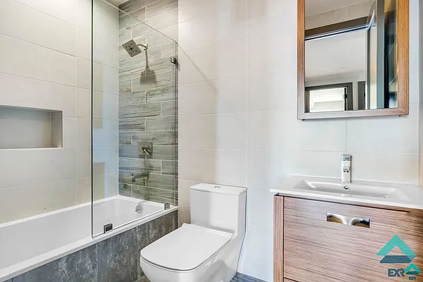 Rented by EXR | media 74