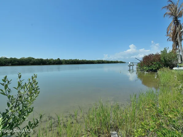 316 Kent Dr, Cocoa Beach, FL 32931