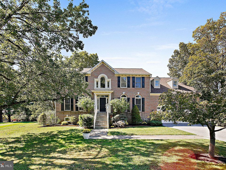 2nd image of 3709 Birchmere Ct