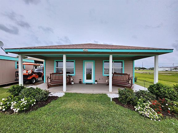2nd image of 1798 W Bayshore Dr