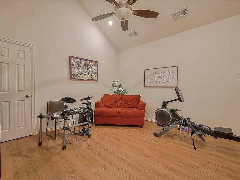 7 Peaceful Canyon Ct — Photo 23