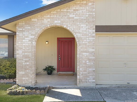 3rd image of 1055 GALLATIN DR