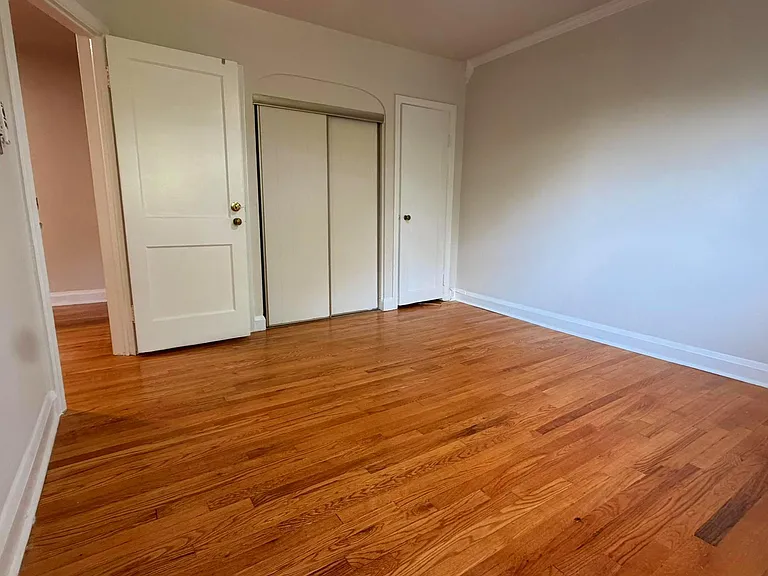 909 E Lake Ave #2 — Photo 2