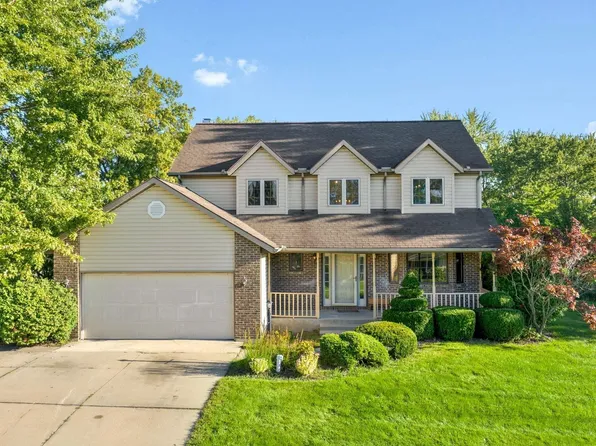 13741 Creston Hills Dr, Mishawaka, IN 46544