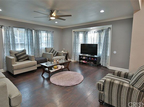 5th image of 134 N Primrose Ave