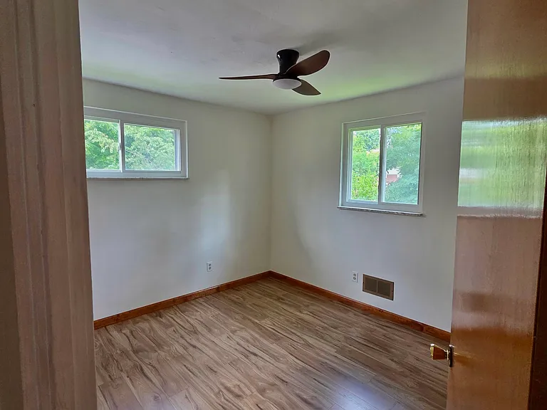 977 Vallevista Ave — Photo 14
