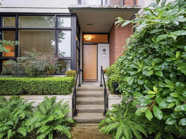 288 E 11th Ave, Vancouver, BC V5T 2C3
