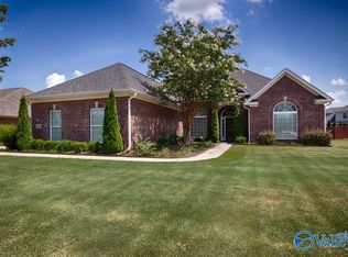 4706 Old Maple Ct SE, Owens Cross Roads, AL 35763